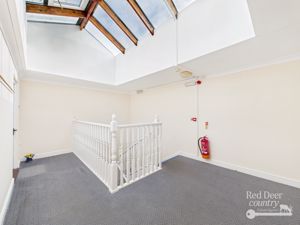 Communal Landing- click for photo gallery